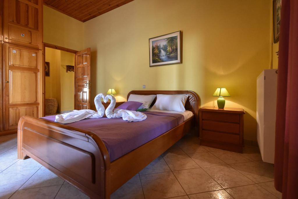 Villa Onar A Stone House With Amazing View Stoúpa Exterior foto
